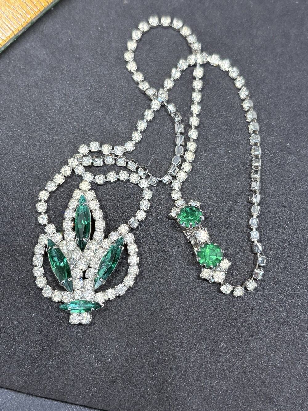 Vintage Kramer NY Dangle Emerald Green and Clear Rhinestone Necklace 16”